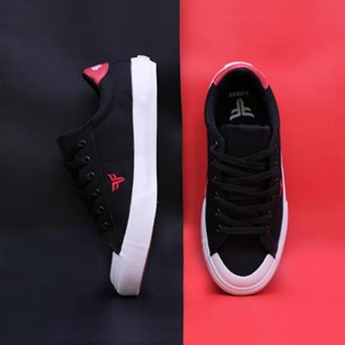 Warrior Flymax Nusantara Black Red