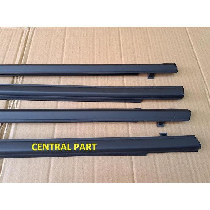 Pelipit Karet Kaca List Kaca Luar Belakang Jazz 2004 2005 2006 2007 Ready