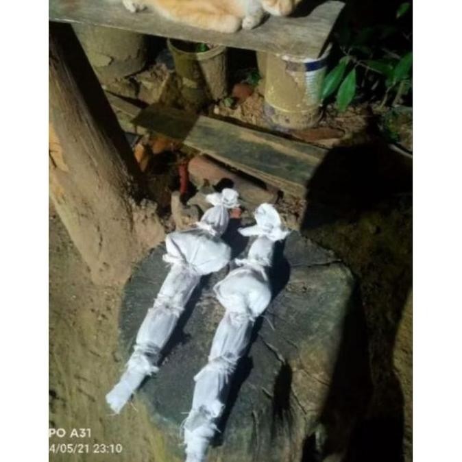 Boneka hantu pocong untuk dekorasi tinggi 80-90 cm siap pajang