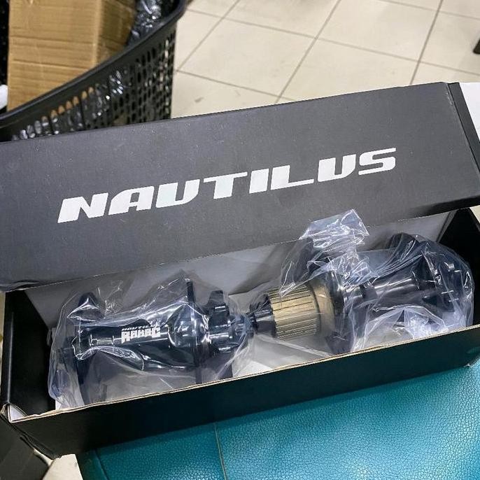 Hub FreeHub NAUTILUS MICRO SPLINE RAKAC 12 Speed 4 In 1 32 Hole Ratchet Technology Hitam Six Bolt Or
