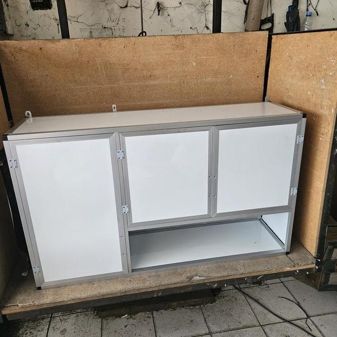 rak gantung lemari dapur kitchen set atas aluminium kaca 3 pintu acp