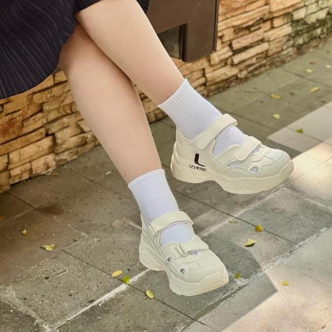 Lvr Sepatu Sneakers Wanita Slip On Wanita Premium Sepatu Sandal Cewek Lv0667