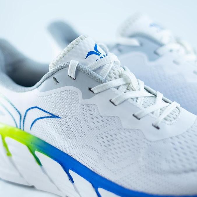 Calci Sepatu Lari / Running Shoes Audacity Blast - White/Citroen