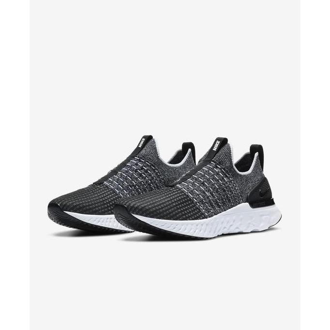 Sepatu Lari Pria Nike React Phantom Run Flyknit 2 - Cj0277-003