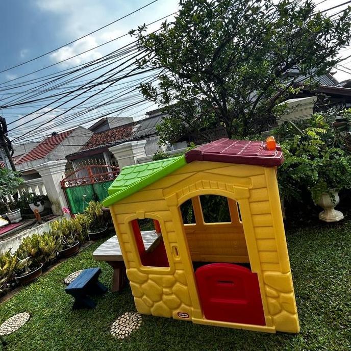 Preloved Little Tikes Picnic on the patio playhouse bukan step2