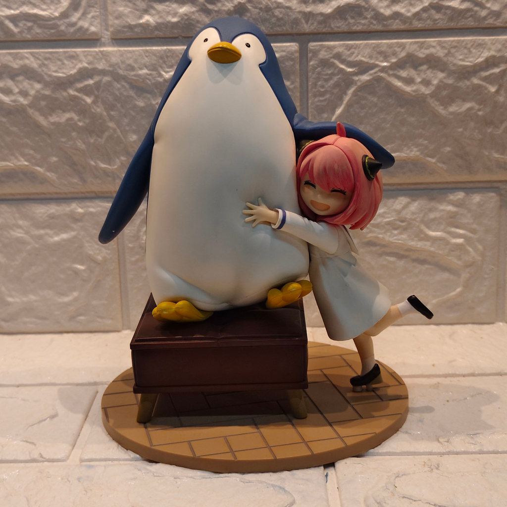 SPY X FAMILY ANYA FORGER YOR FORGER  LOID FORGER FIGURE COLLECTION