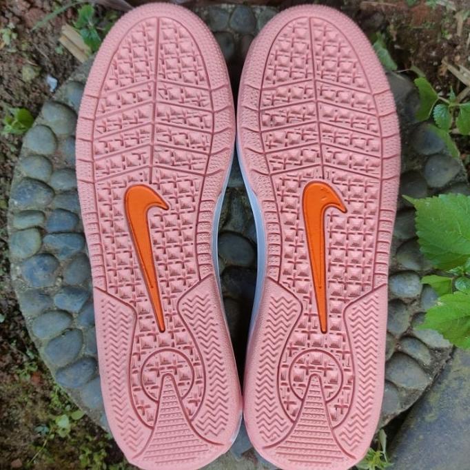 Outsole Sepatu Nike Paul Putih Peach Baru