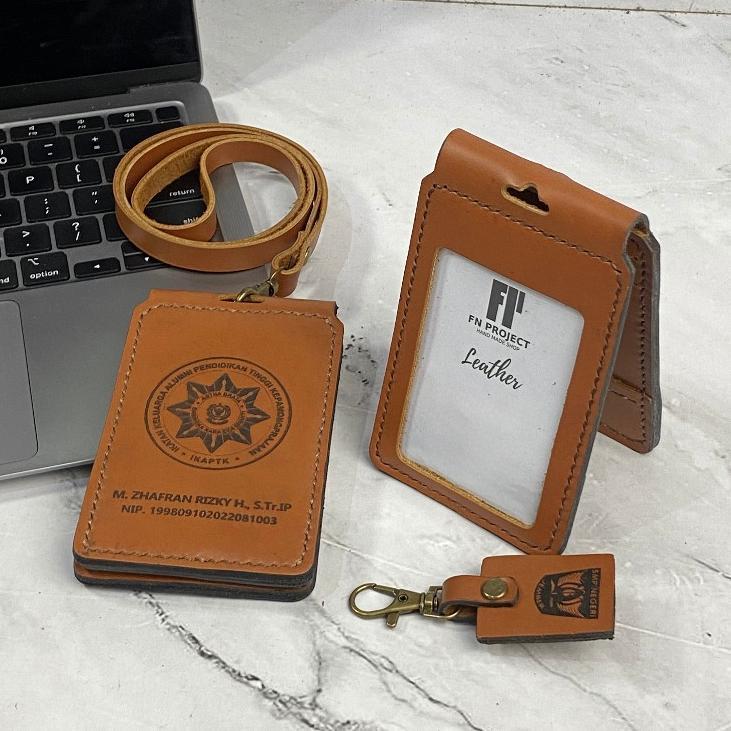 ID CARD KULIT SAPI ASLI CUSTOM GANTUNGAN LANYARD NAMAETAG HOLDER MAGNET LIPAT SAKU DEPAN CUSTOM LOGO
