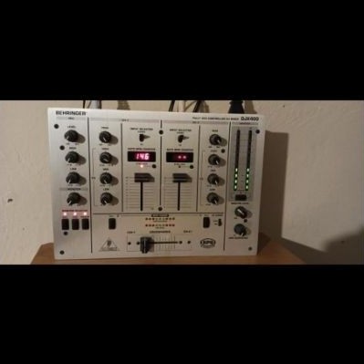 Mixer Behringer DJX 400 2 Channel