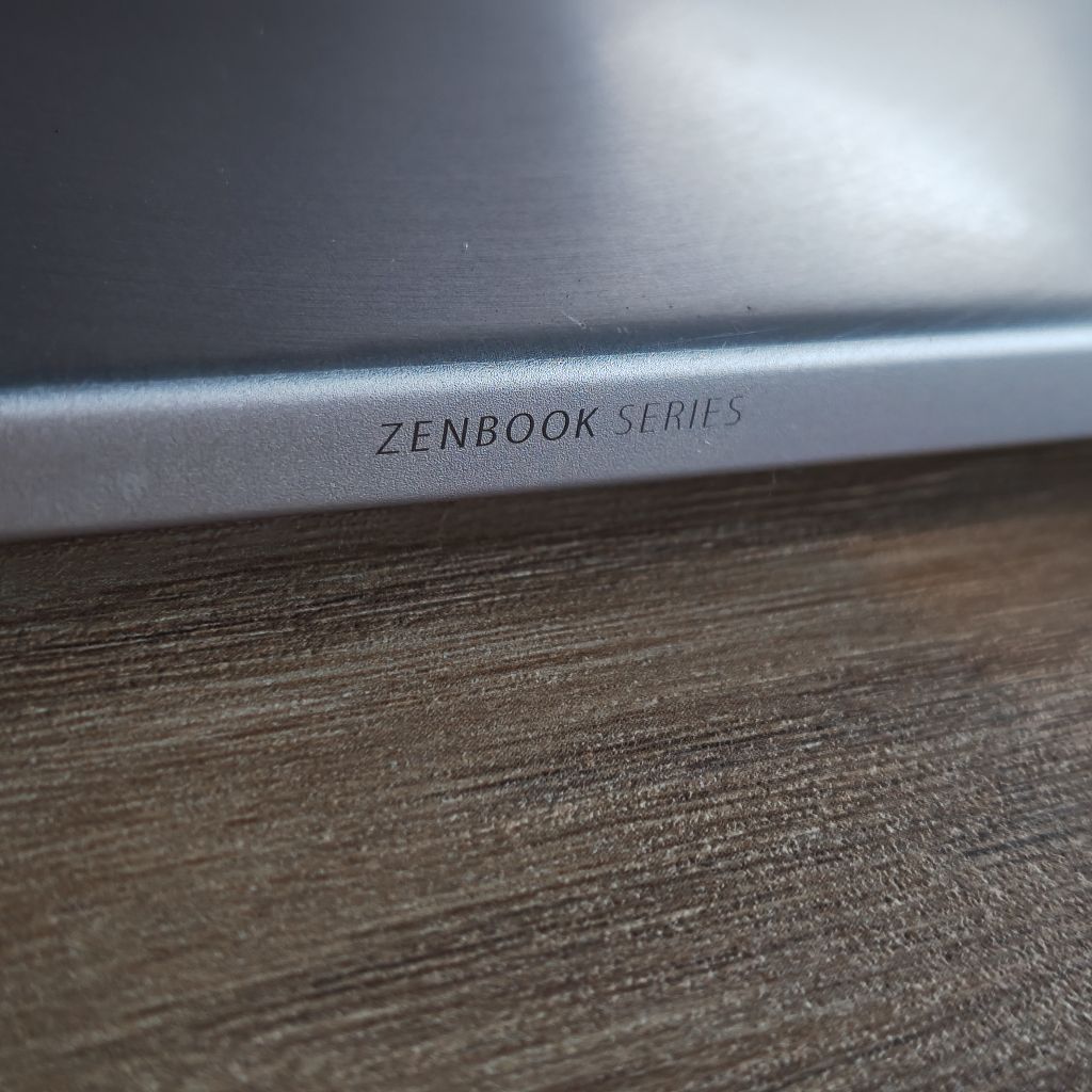 casing cover lcd laptop Asus ZenBook 14 model UX433FLC