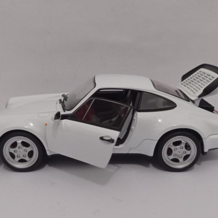 Diecast Porsche 964 White Turbo Welly 1:24 Miniatur Mobil Sport Harga Murah Ori