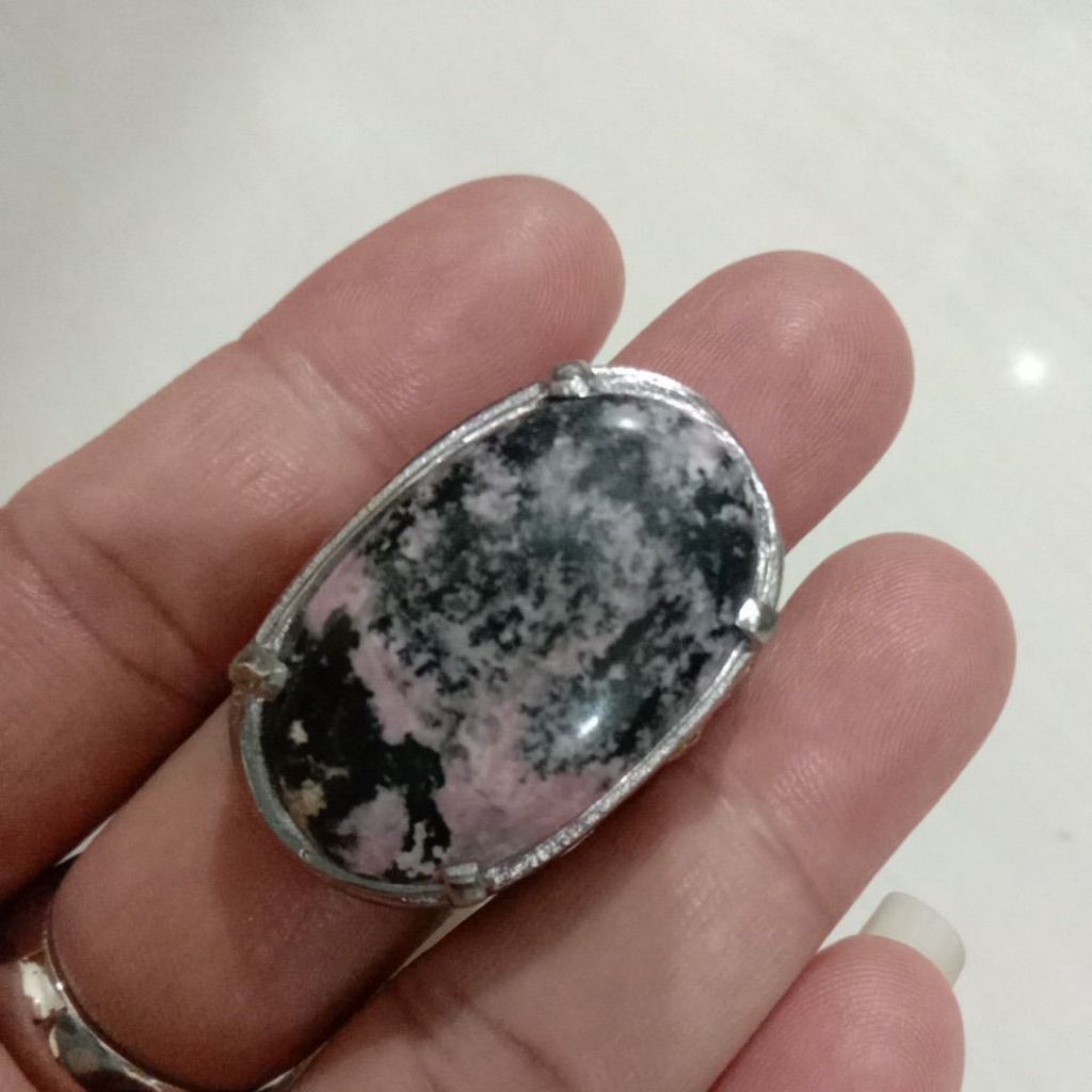 Batu Natural Red Borneo