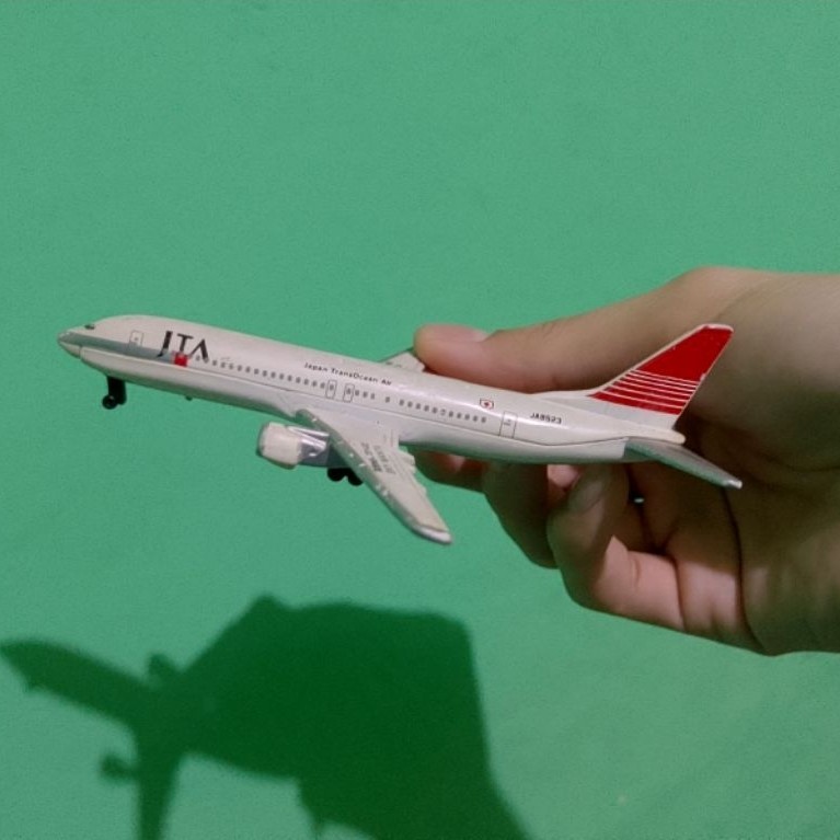 DIECAST BOEING 737 JTA JAPAN BAHAN MATERIAL FUL METAL