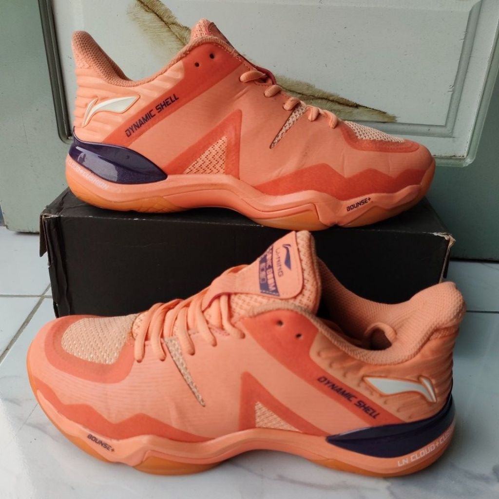 Sepatu Badminton lining sonic boom sz 41(second)