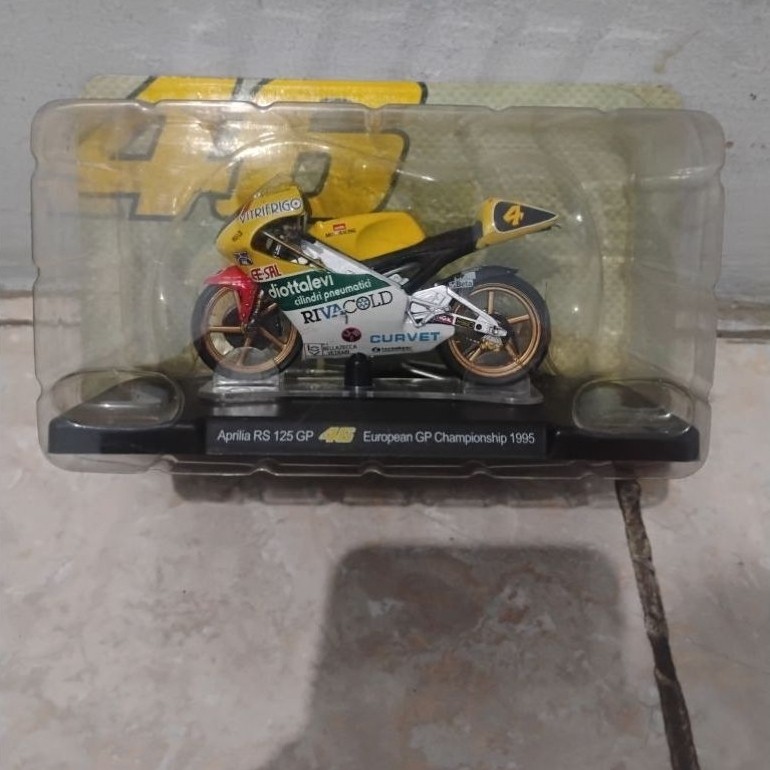 Diecast Miniatur MotoGP Leo Models Aprilia RS 125 GP European GP Championship 1995 | Valentino Rossi