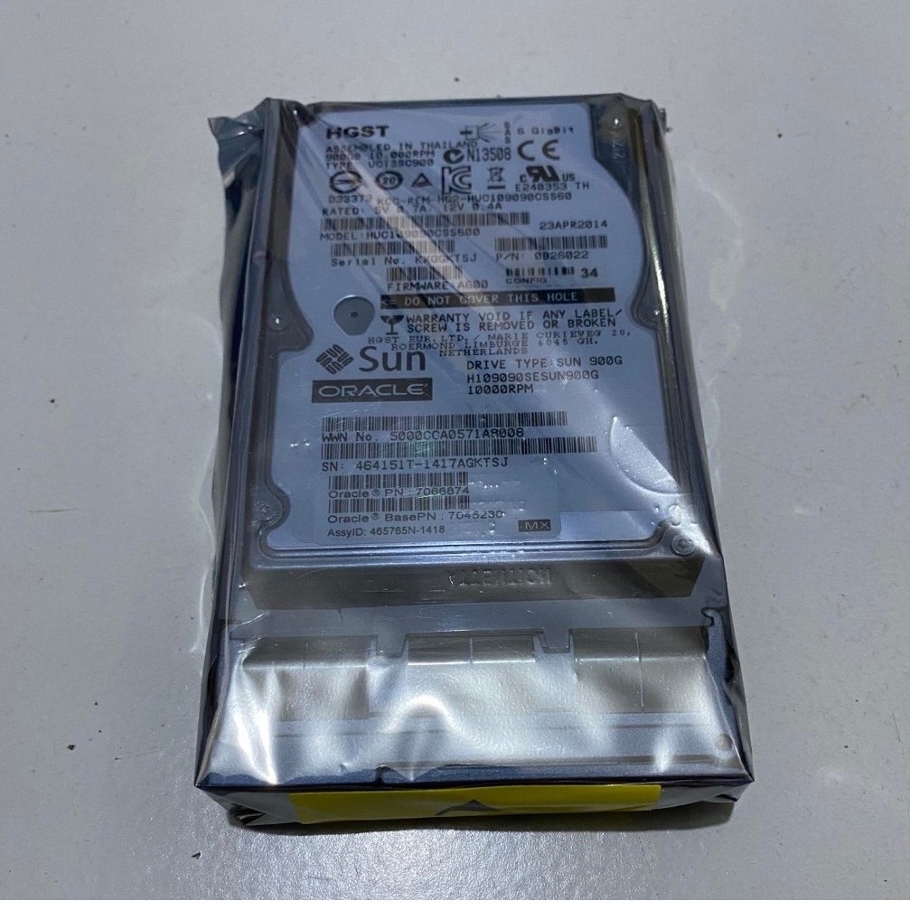 Harddisk  Sun Hotplug  7045840 7066874 H109090SESUN900G 900GB sas new