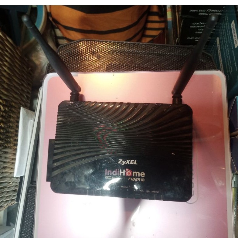 WiFi ZyXEL P-660HN-T1 V2 Second Normal ( unit saja )