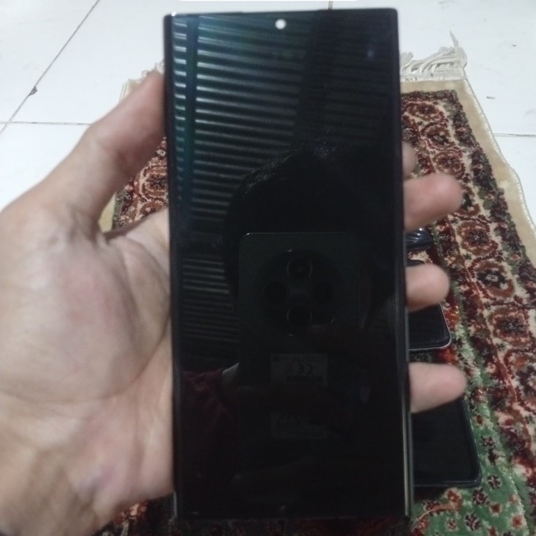 lcd s24 ultra super amoled
