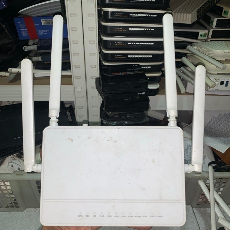 Router Cina  XPON ONT R670L