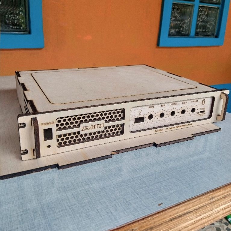 Box Amplifier ZK-HT21