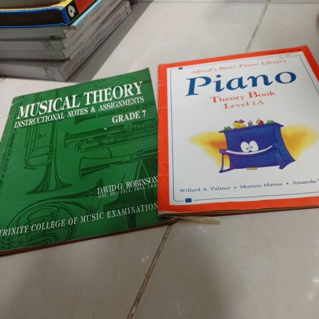Buku MUSICAL THEORY dan Piano Theory Book