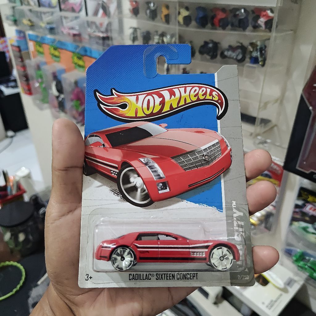 HOT WHEELS JAGO BALAP RACE DRAG TOP 40 CADILLAC SIXTEEN CONCEPT MERAH RED