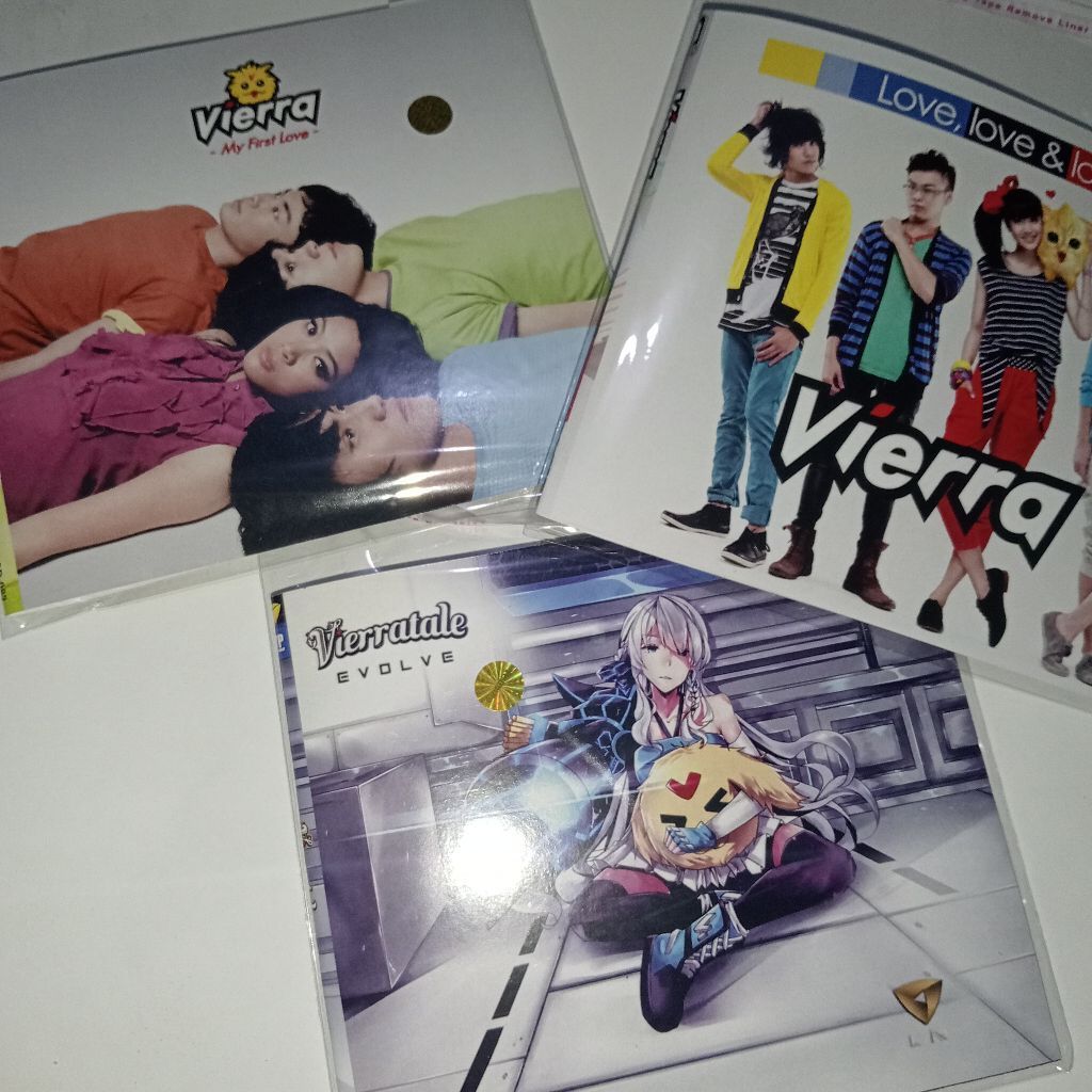 [SEPAKET] 3 CD ALBUM VIERRA - MY FIRST LOVE, LOVE LOVE AND LOVE, EVOLVE