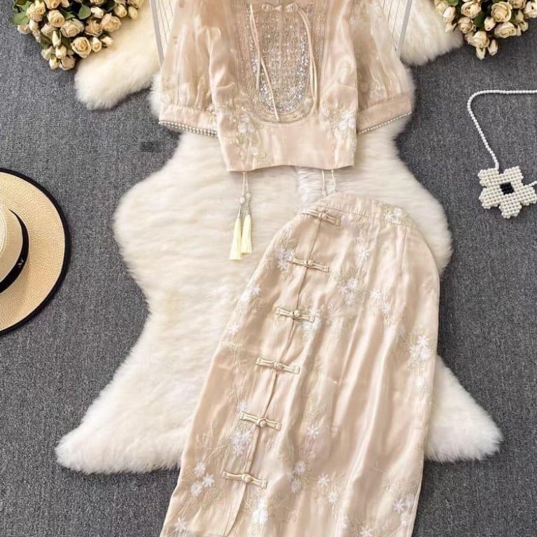STELAN QIPAO MEWAH. STELAN QIPAO BEIGE. STELAN QIPAO ROK. TOP BAJU QIPAO. ROK QIPAO. STELAN BAJU IML