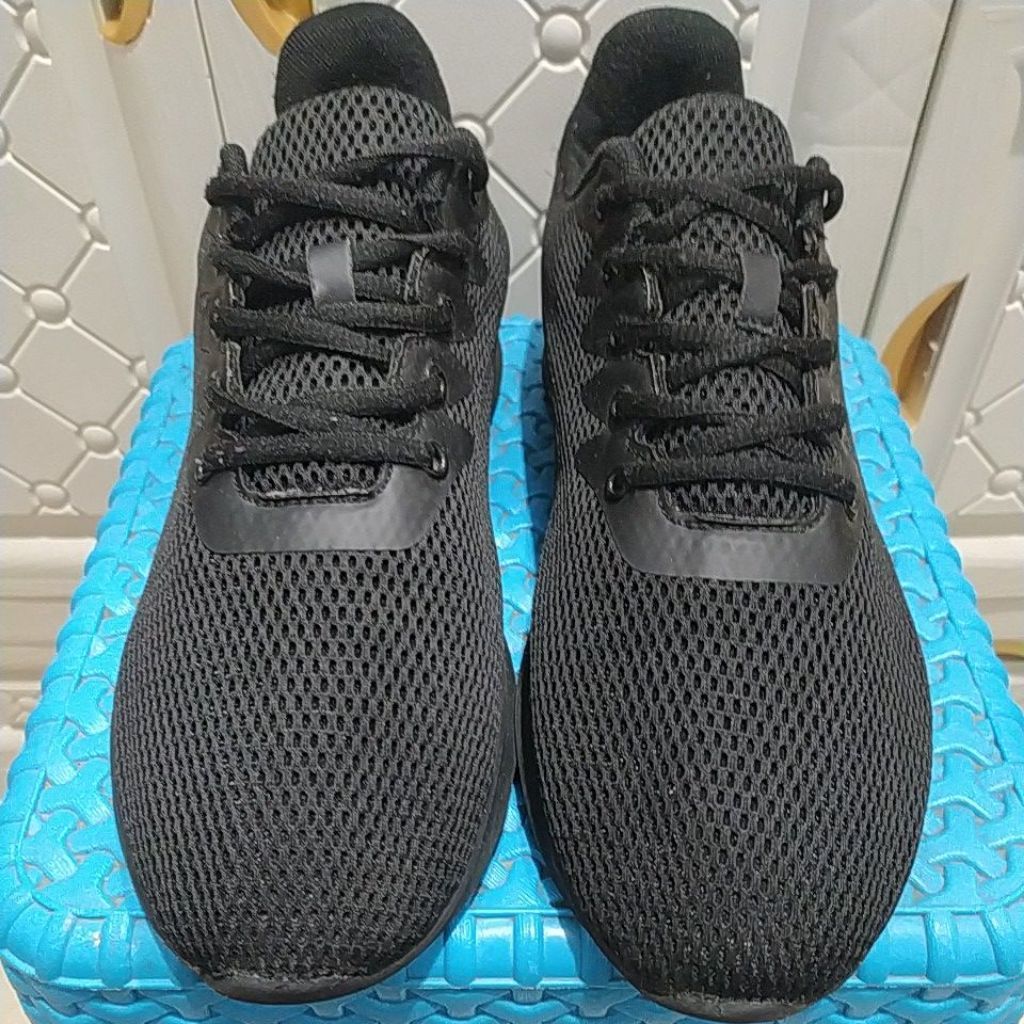 Sepatu Second Running SNRD Size 44 Insole 28,5 cm