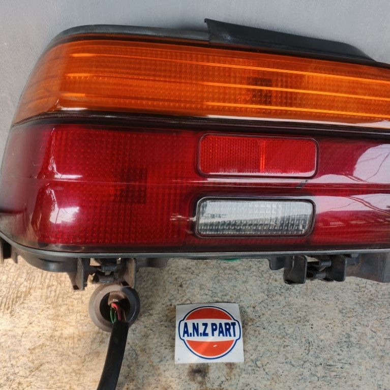 Stoplamp - Lampu stop Toyota Great Corolla - Kiri - ORI Original koito