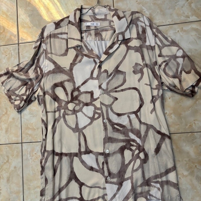 kemeja motif MANGO MAN