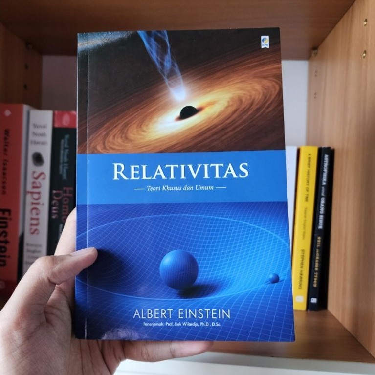 Preloved Albert Einstein - Relativitas