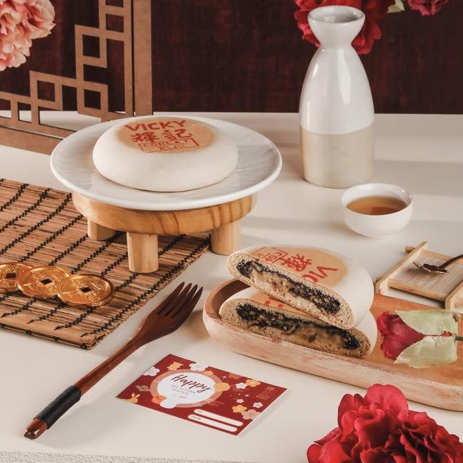 Kue Bulan Merk Vicky / Kue Tong Ciu Pia Merk Vicky /  Kue Roda / Moon Cake Vicky