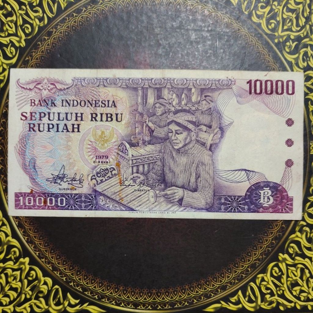 Uang Seri Gamelan 10000 rupiah 1979 vf