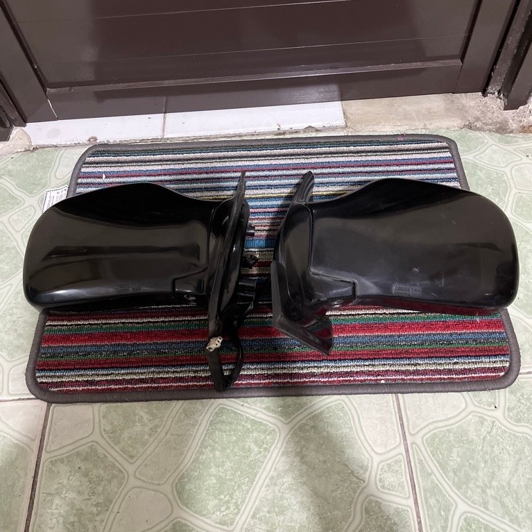 SPION NISSAN SERENA C23 ORIGINAL