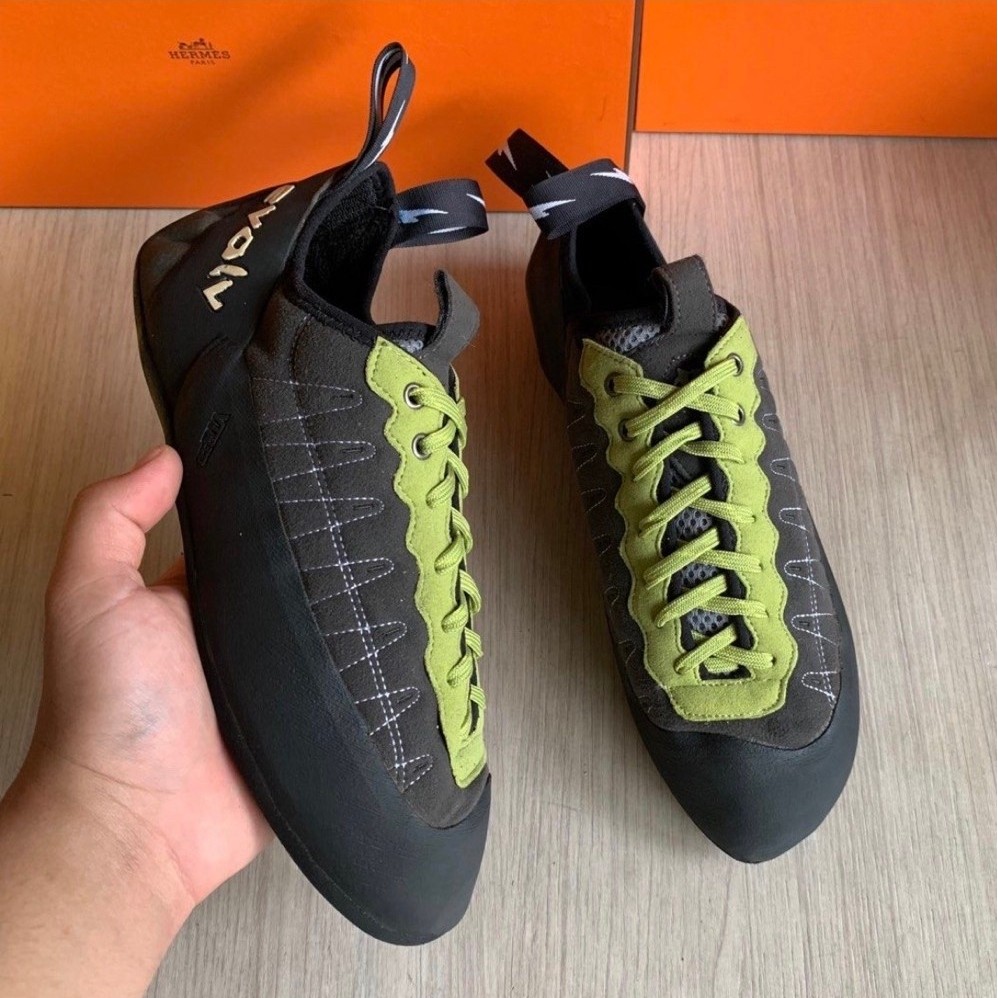 evolv climbing shoes size 45