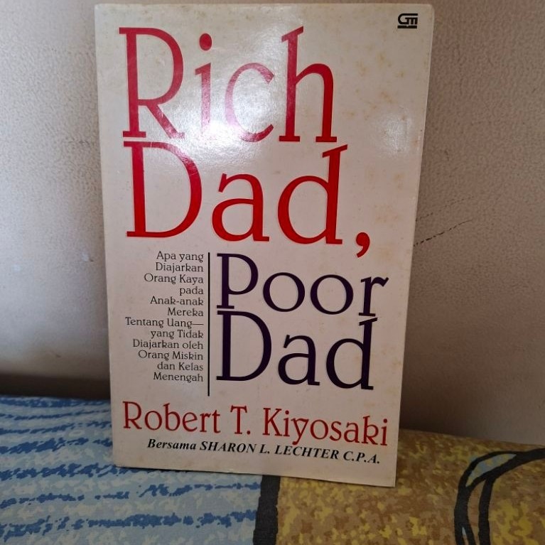 Preloved Buku Rich Dad Poor Dad Robert T. Kiyosaki Best Seller