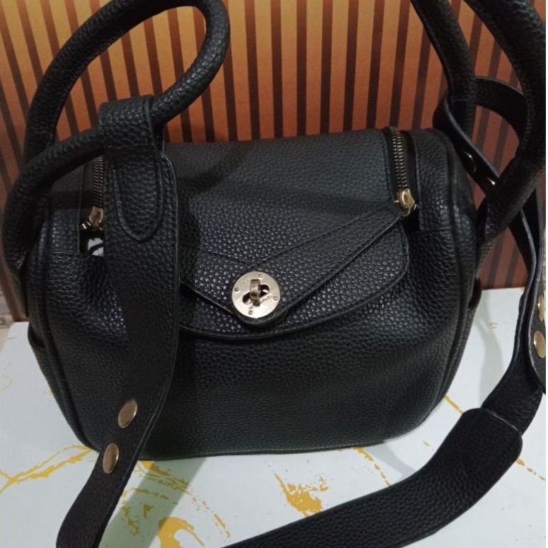 Preloved Tas Ala Lindy