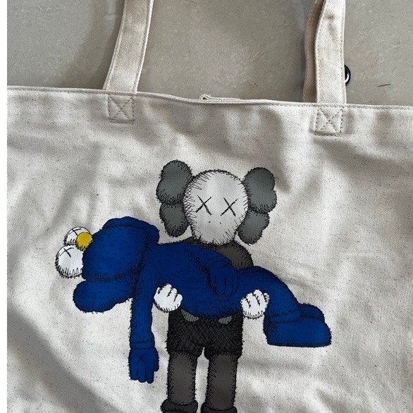 Tote Bag KAWS Uniqlo