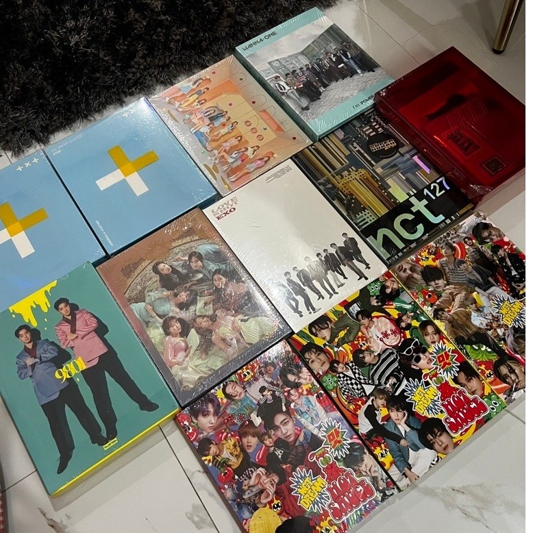 SEALED ALBUM KPOP OFFICIAL