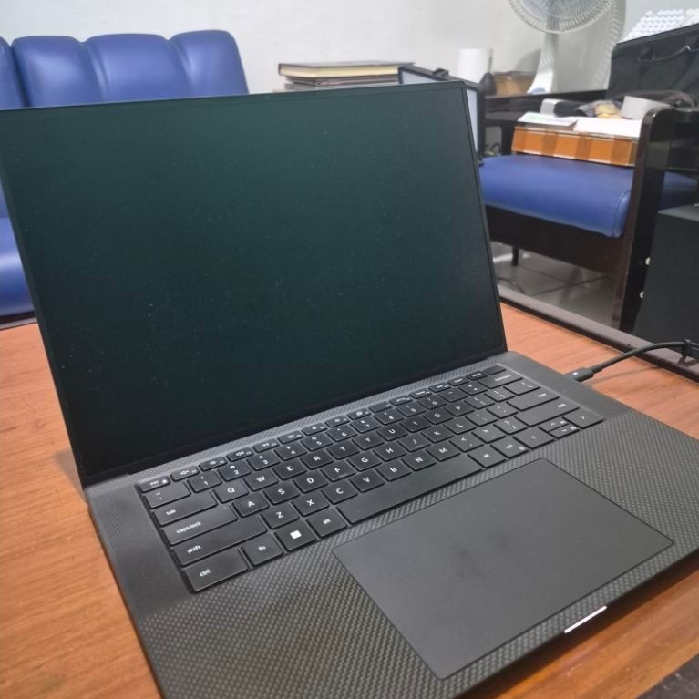Dell Precision 5570 i9 gen 12