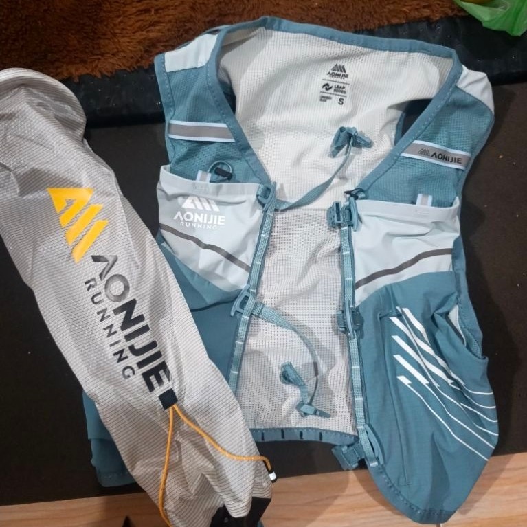 Running Vest Aonijie C9116 hydropack 5L