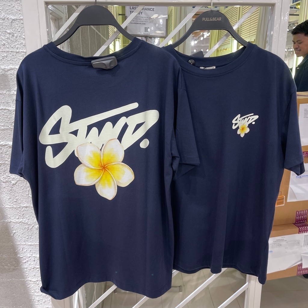 Kaus T-shirt Stwd PULL&BEAR Women Jastip (jasa titip)