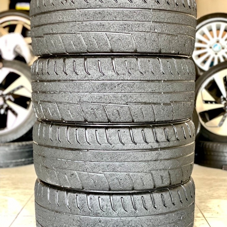 Ban Semislick 215/45 ring 17 Champiro SX2