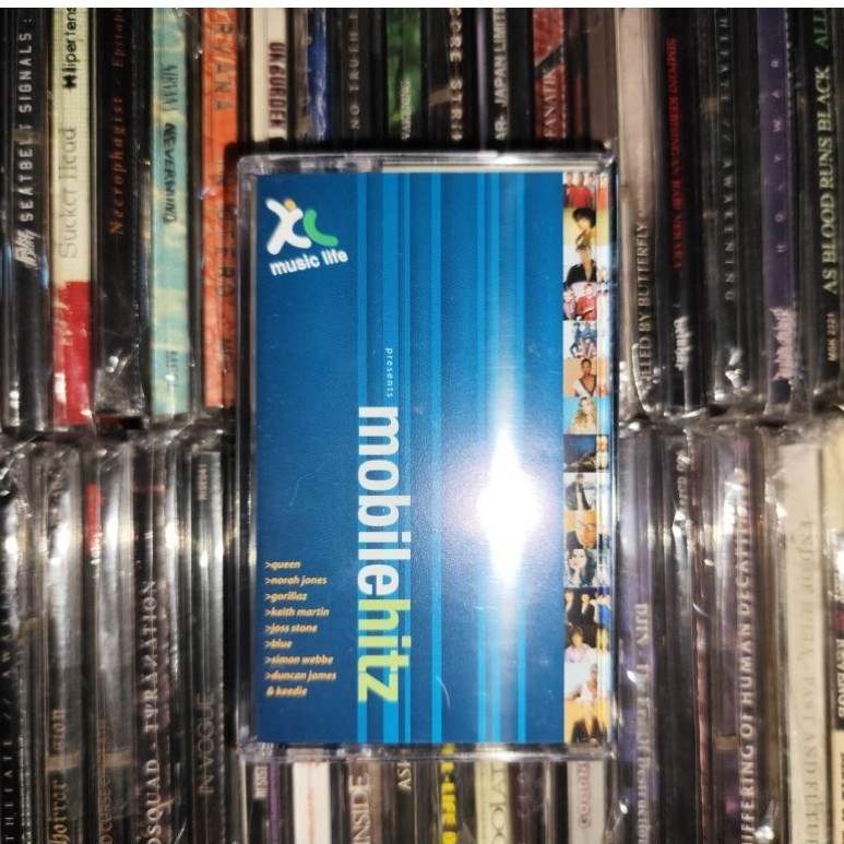 Kaset Kompilasi Mobile Hitz - Queen, Gorillaz, Yellowcard, King Of Convinience
