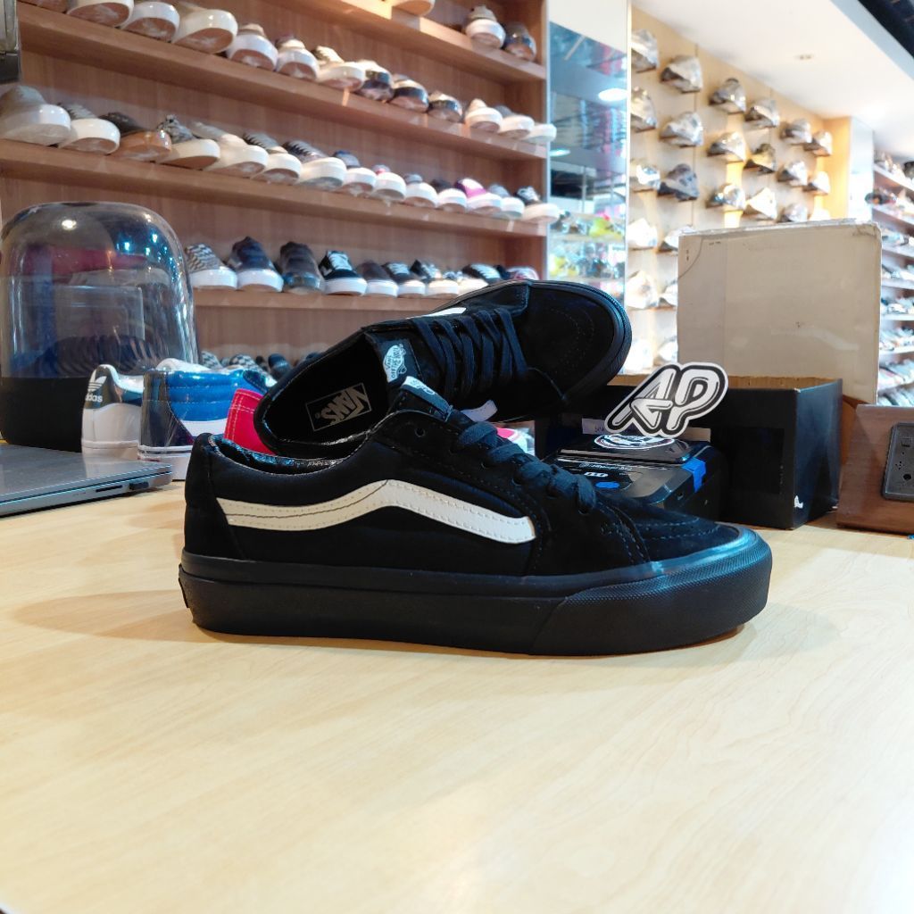 Vans Sk8-Low Contrast Black Black White