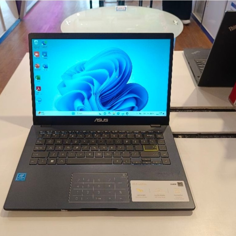 Asus Vivobook E410MA Intel Celeron N4020 Ram 4gb Ssd 256gb EMMC 64gb