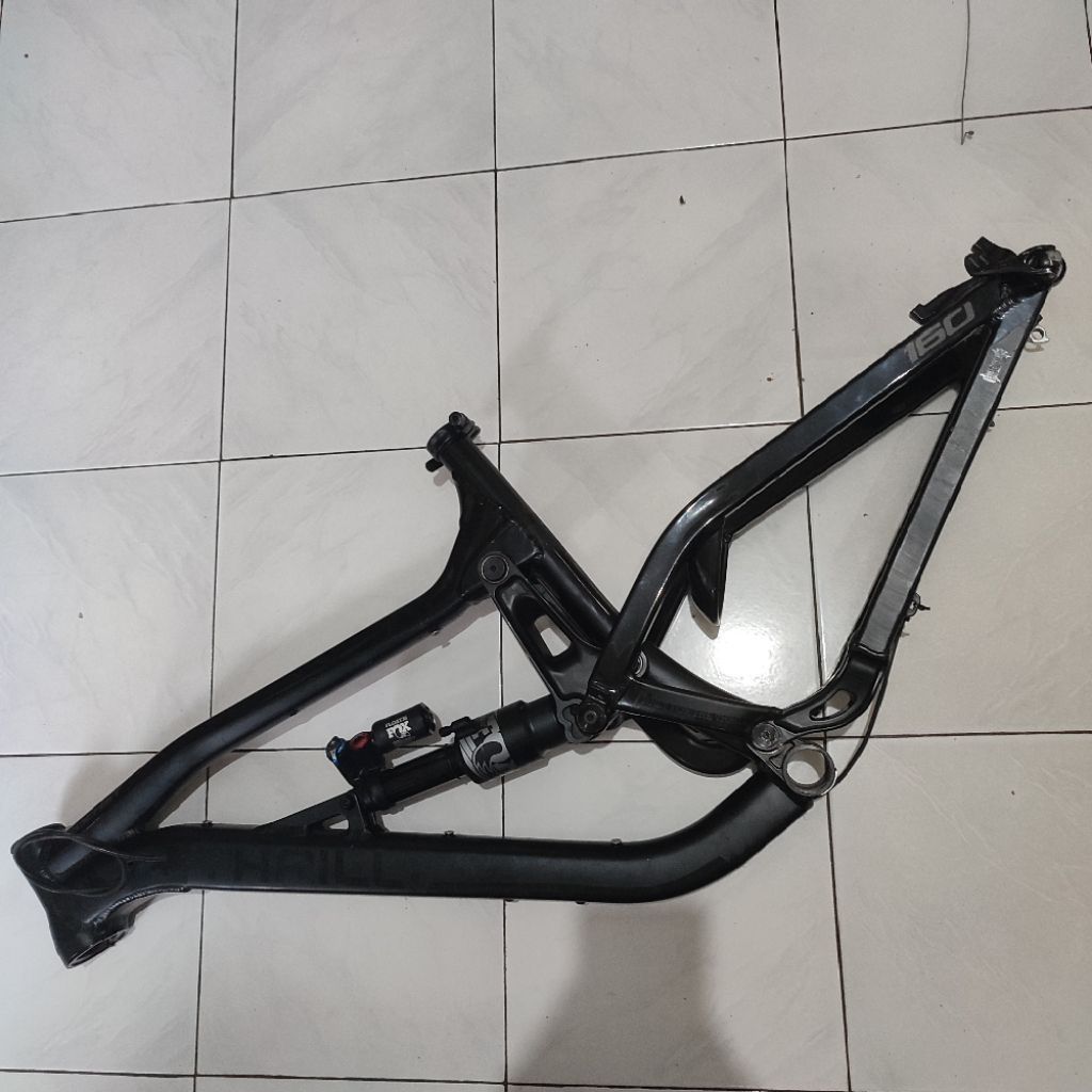 frame thrill ricochet t160