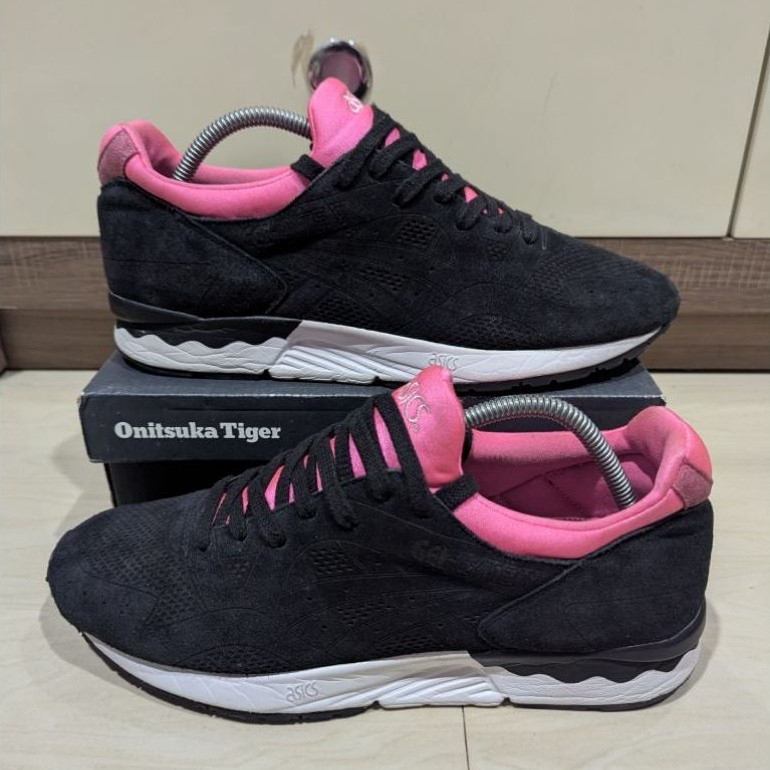 sepatu asik asik gel size 43