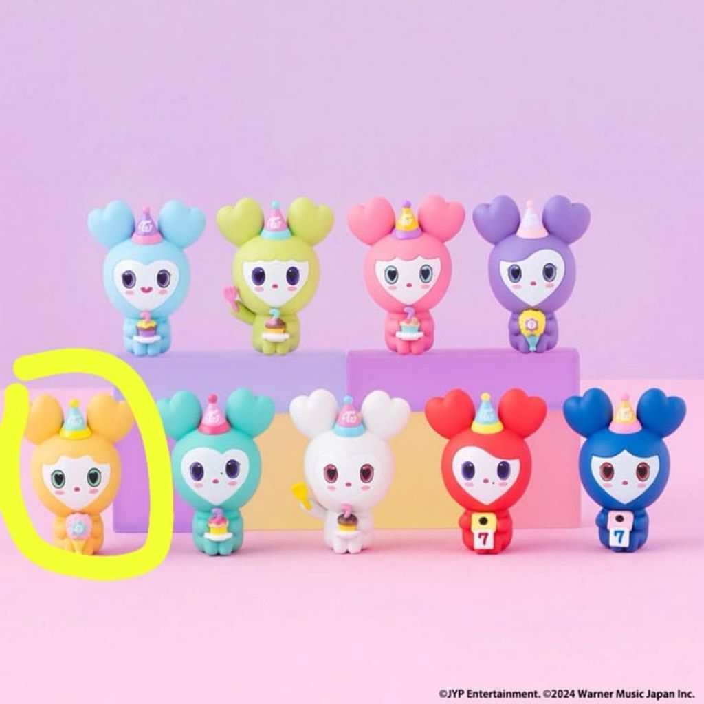 [READY STOCK] Official Figure Lovely TWICE